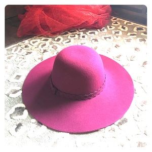 Burgundy felt hat